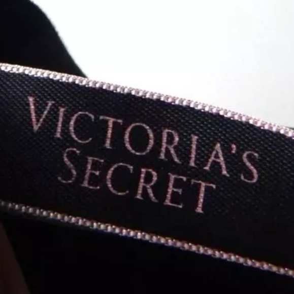 Victoria's Secret Unlined Demi Bra - Picture 4 of 4